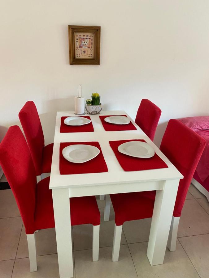 Apartamento En Country Pilar Piscina Parrilla Propia Hasta 4 Personas المظهر الخارجي الصورة